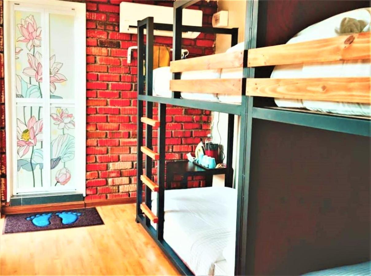 塔克帕丁泳池小屋 甲抛峇底 外观 照片